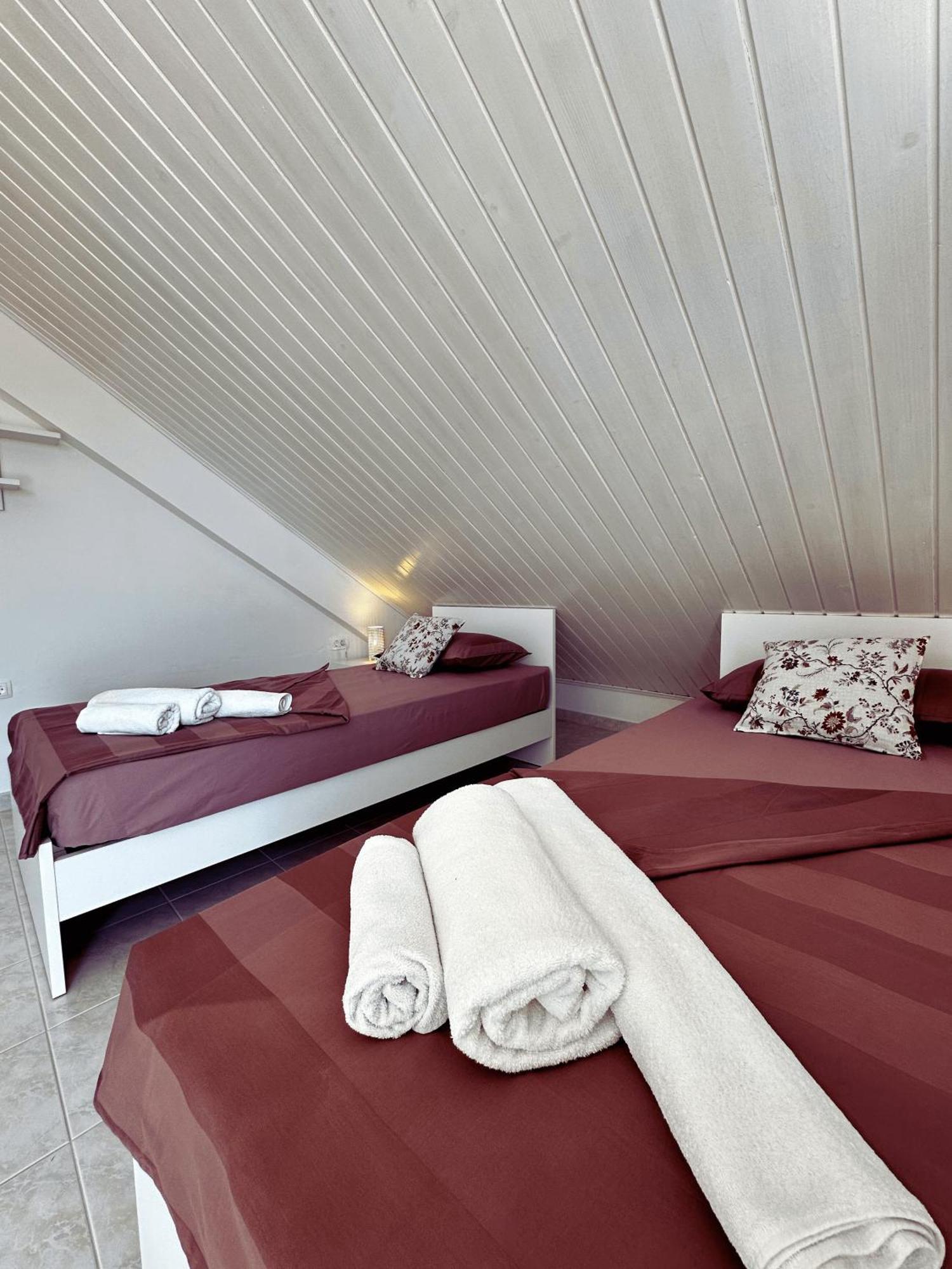 Apartments Vilma Murter Ngoại thất bức ảnh