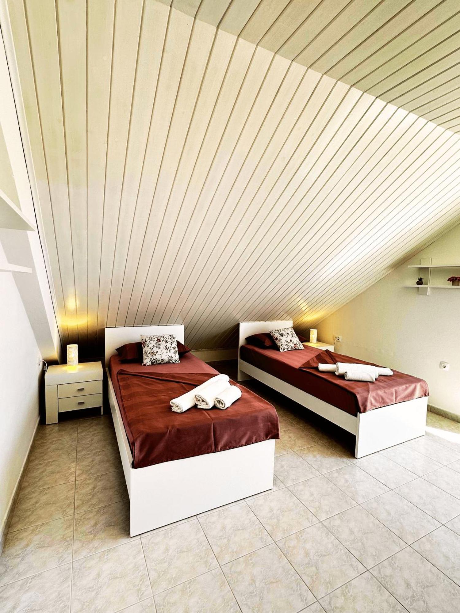 Apartments Vilma Murter Ngoại thất bức ảnh